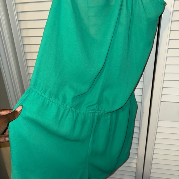 BCBGMaxAzria Vibrant Green Garment - Picture 7 of 9